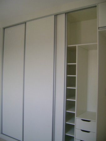 ARMÁRIOS DE QUARTO E CLOSETS NA MEDIDA CERTA.